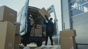 Amazon Warehouse Deals - Paket Versand Logistik